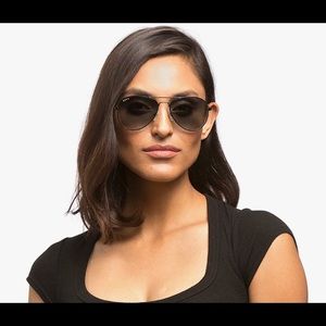 DIFF Eyewear Aviator Sunglasses